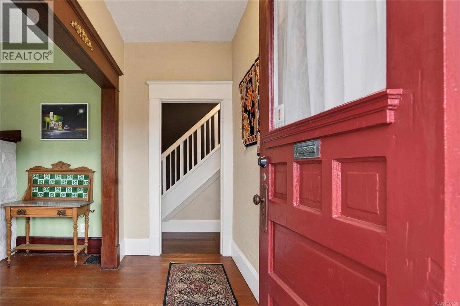  1150 Empress Avenue, Victoria