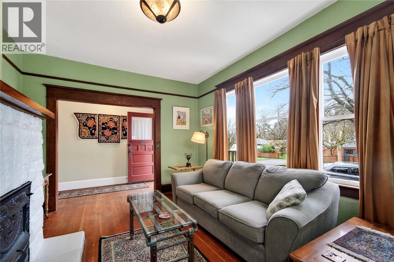  1150 Empress Avenue, Victoria