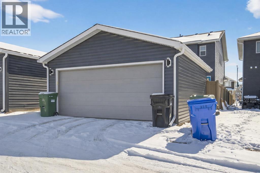 Single Family House for Sale in  Redstone Drive NE Redstone Calgary 
