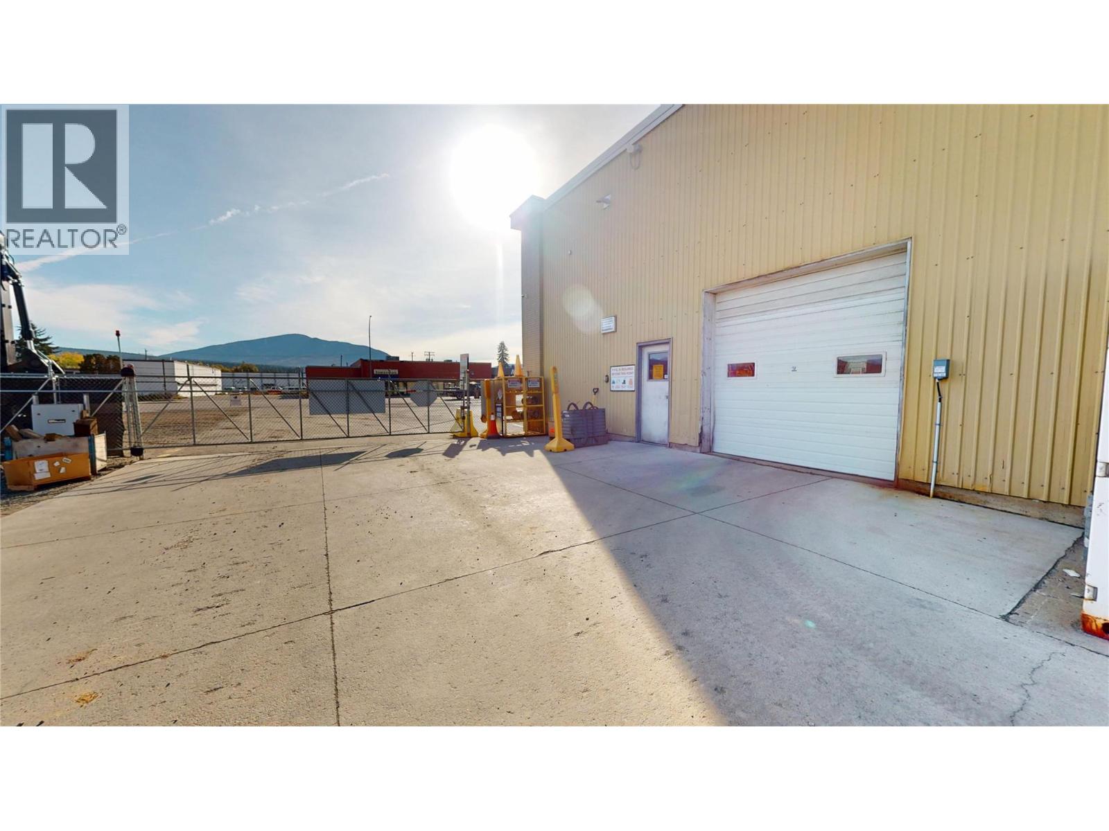  815 Cranbrook Street North, Cranbrook