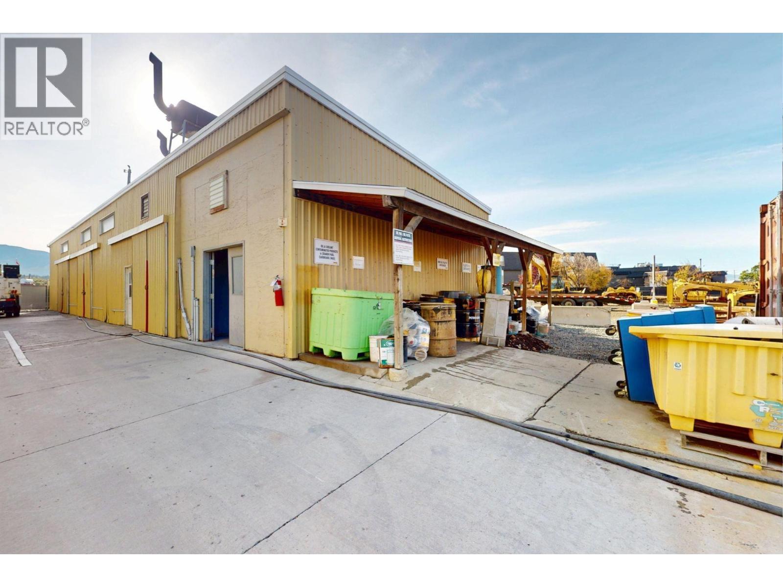  815 Cranbrook Street North, Cranbrook