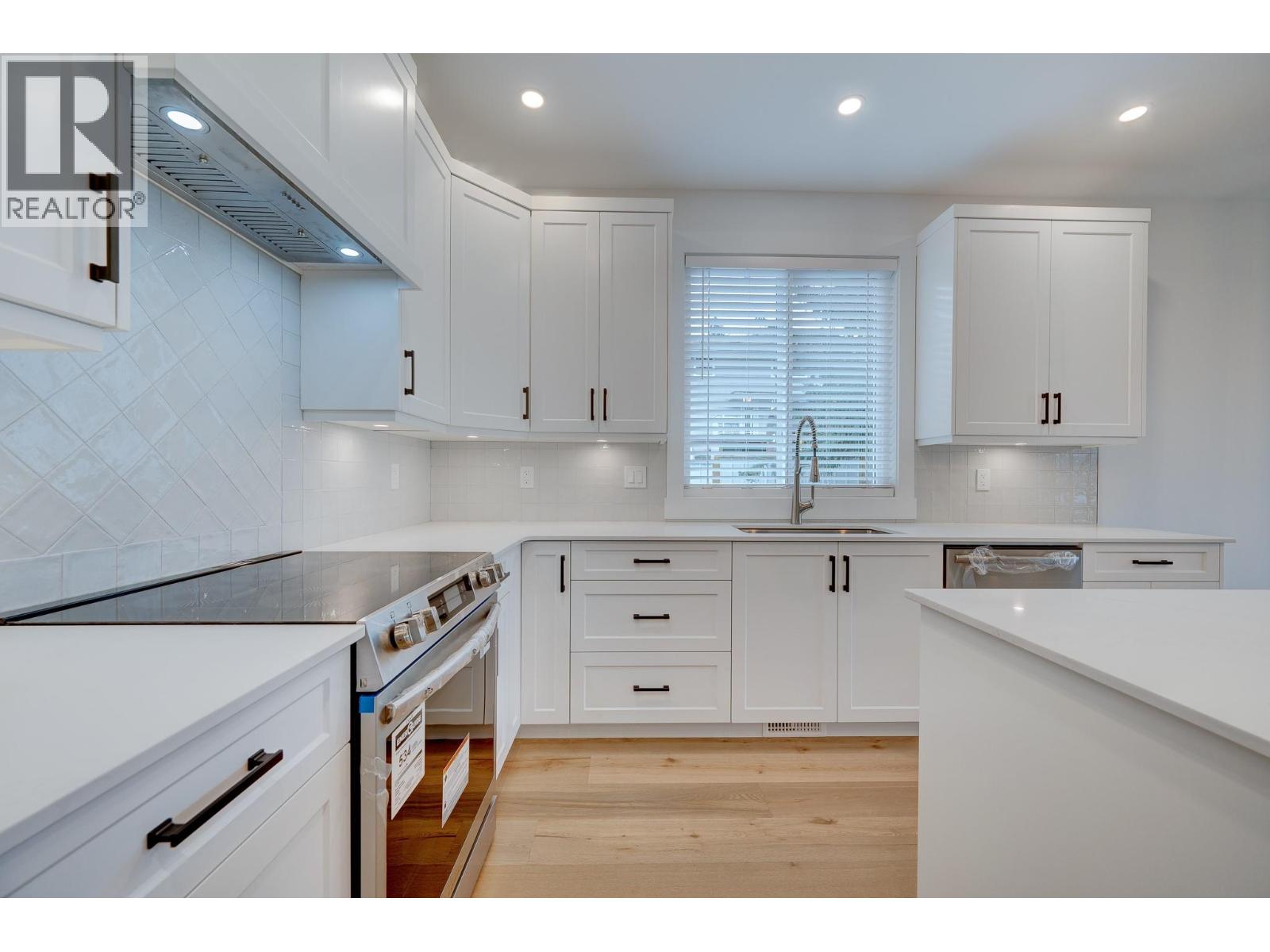 2244 Valleyview Drive, Kamloops