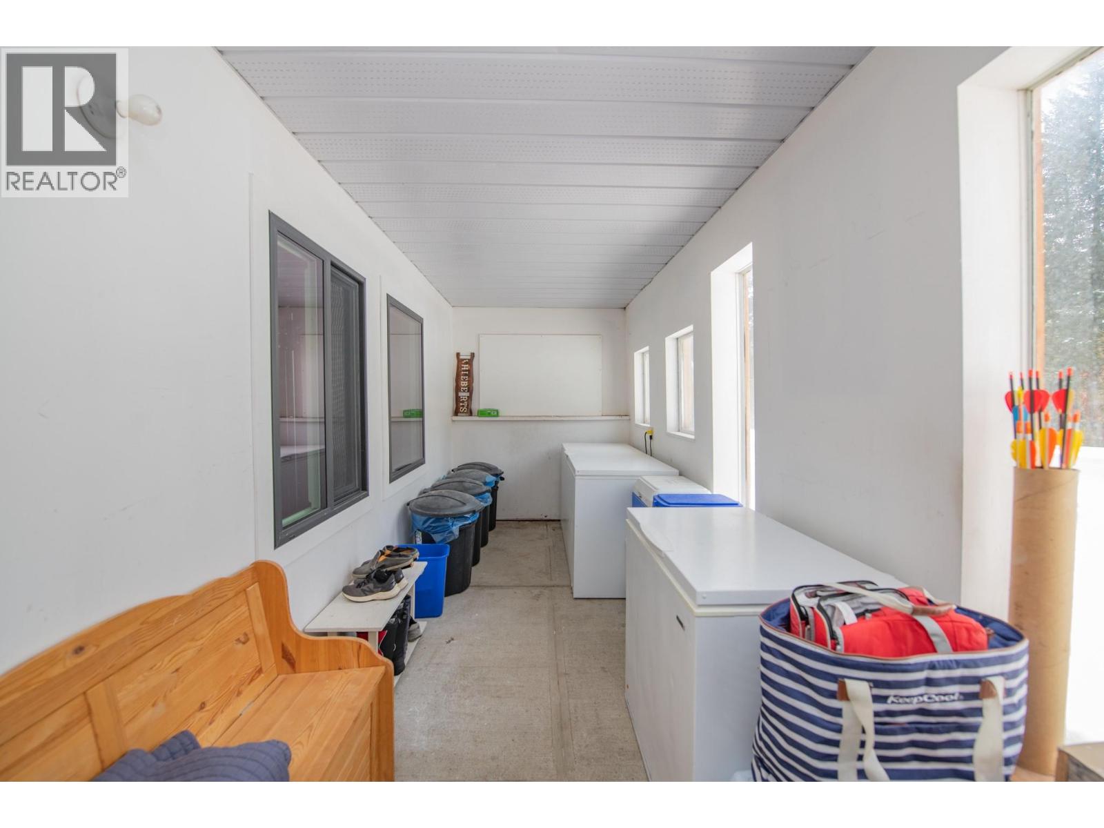 7250 China Valley Road, Falkland