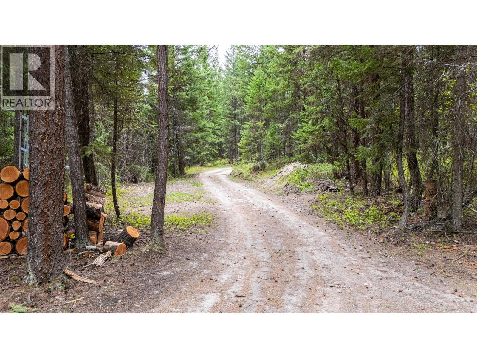 7250 China Valley Road, Falkland