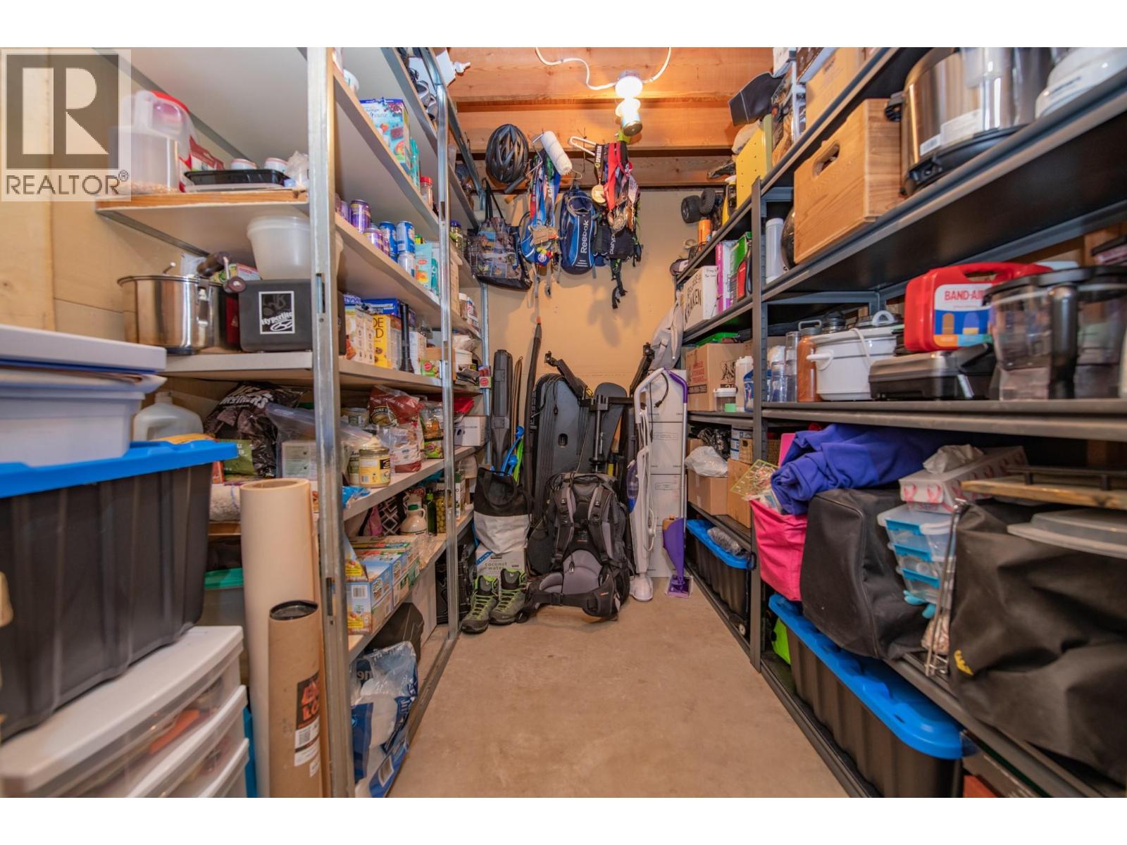 7250 China Valley Road, Falkland