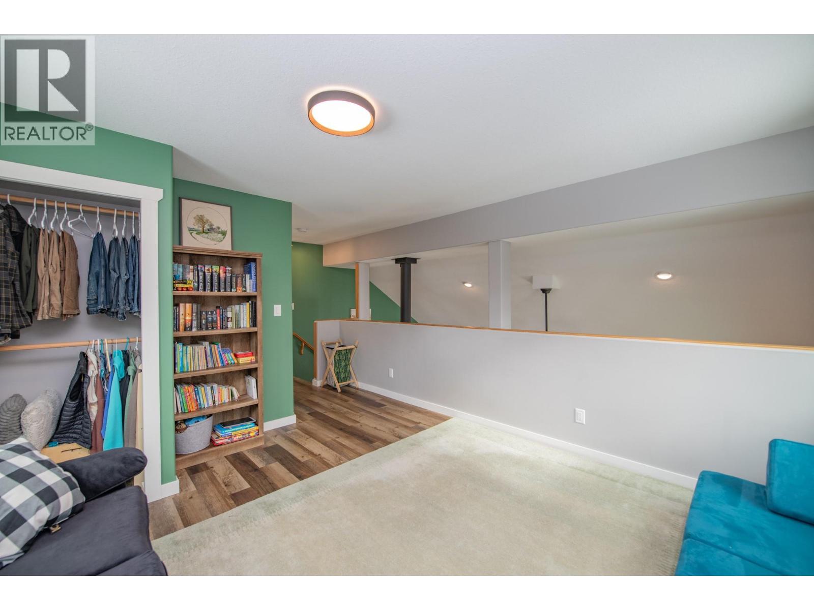 7250 China Valley Road, Falkland