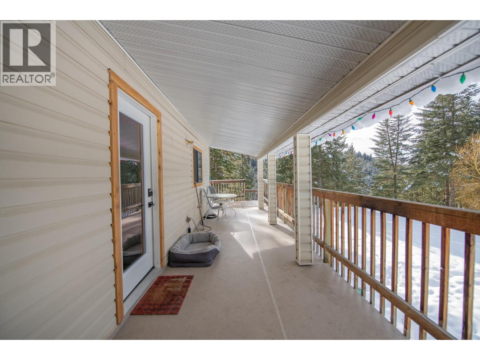 7250 China Valley Road, Falkland