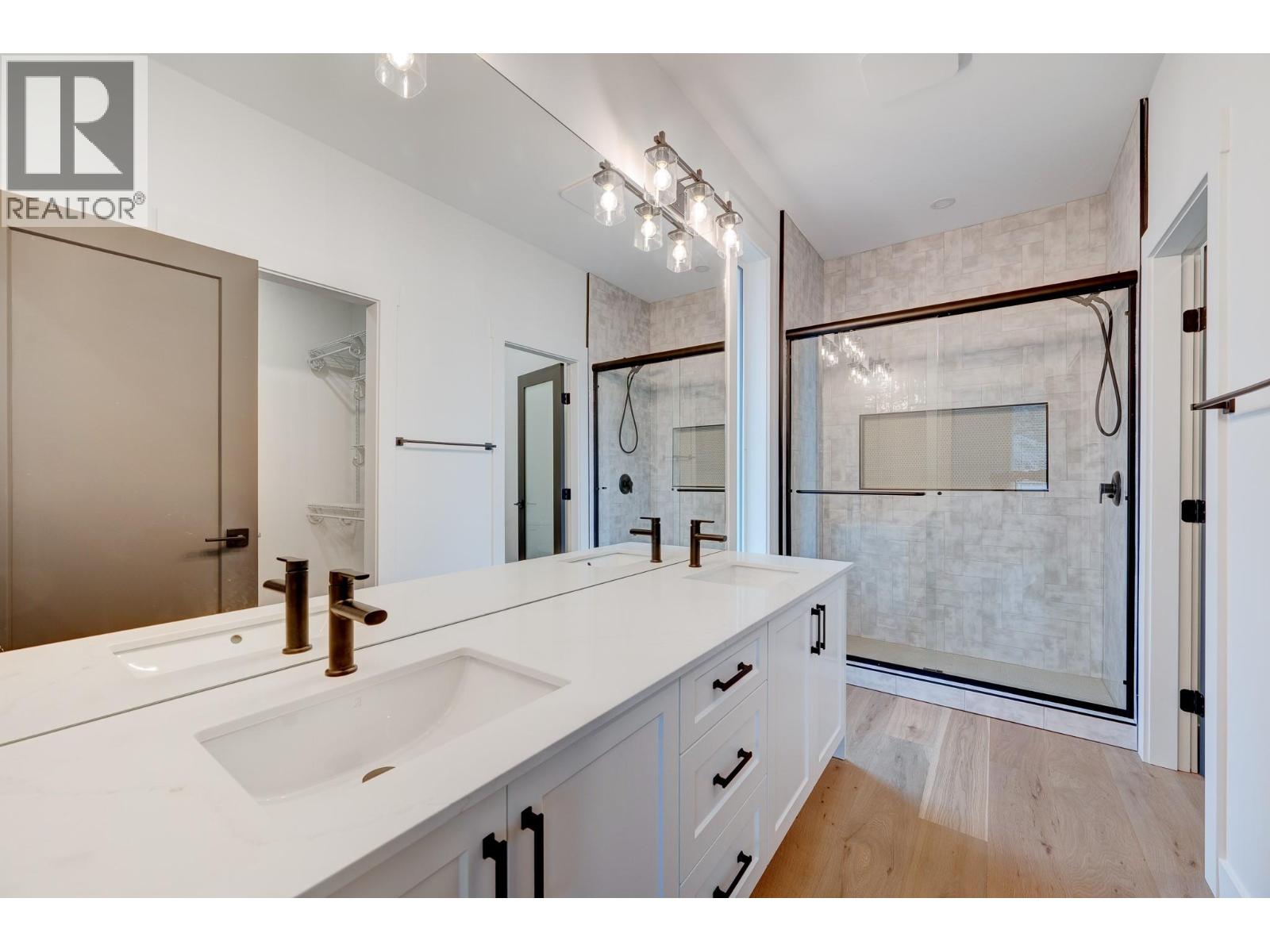 2244 Valleyview Drive, Kamloops