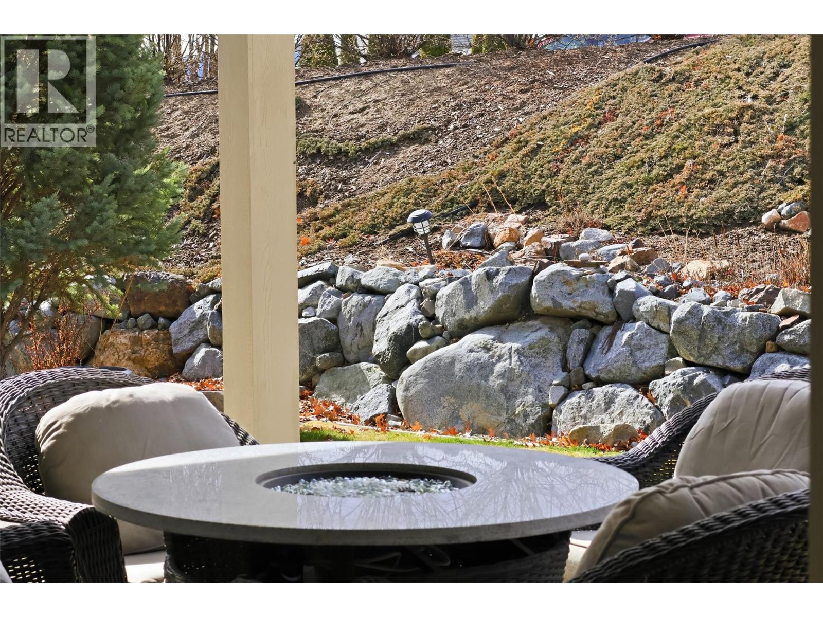 593 STONERIDGE Drive, Kamloops