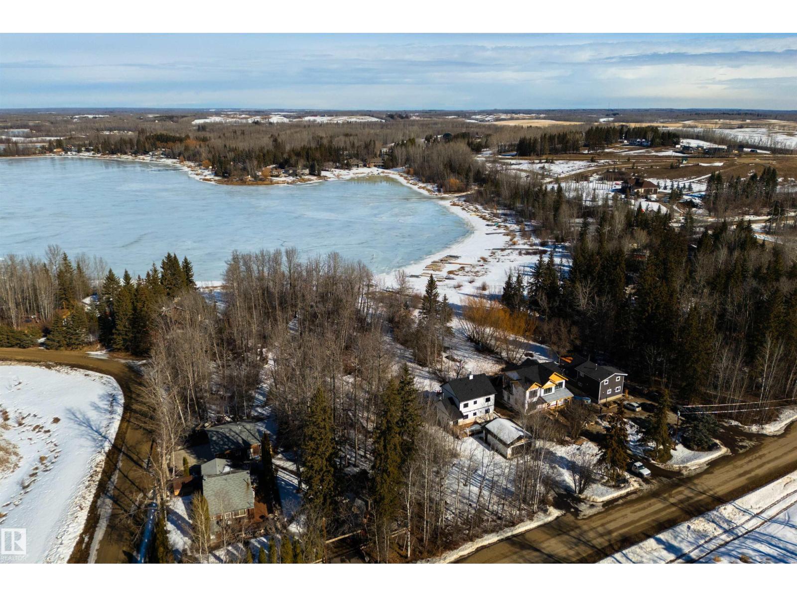 #9 2307 TWP ROAD 522, Rural Parkland County