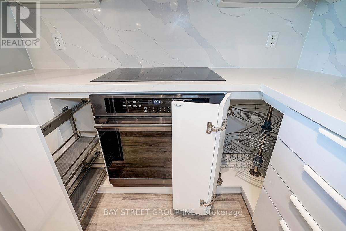 #PH3 5500 YONGE STREET - 16