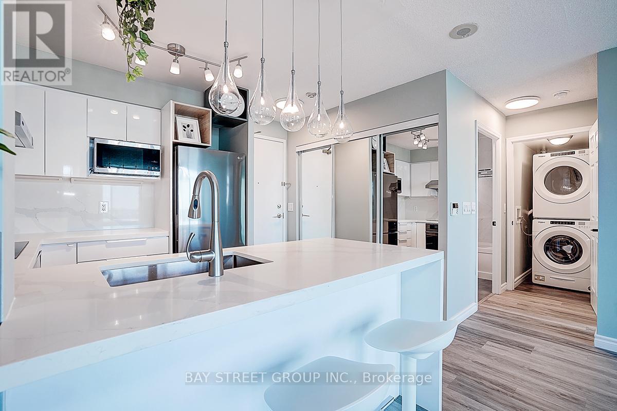 #PH3 5500 YONGE STREET - 17