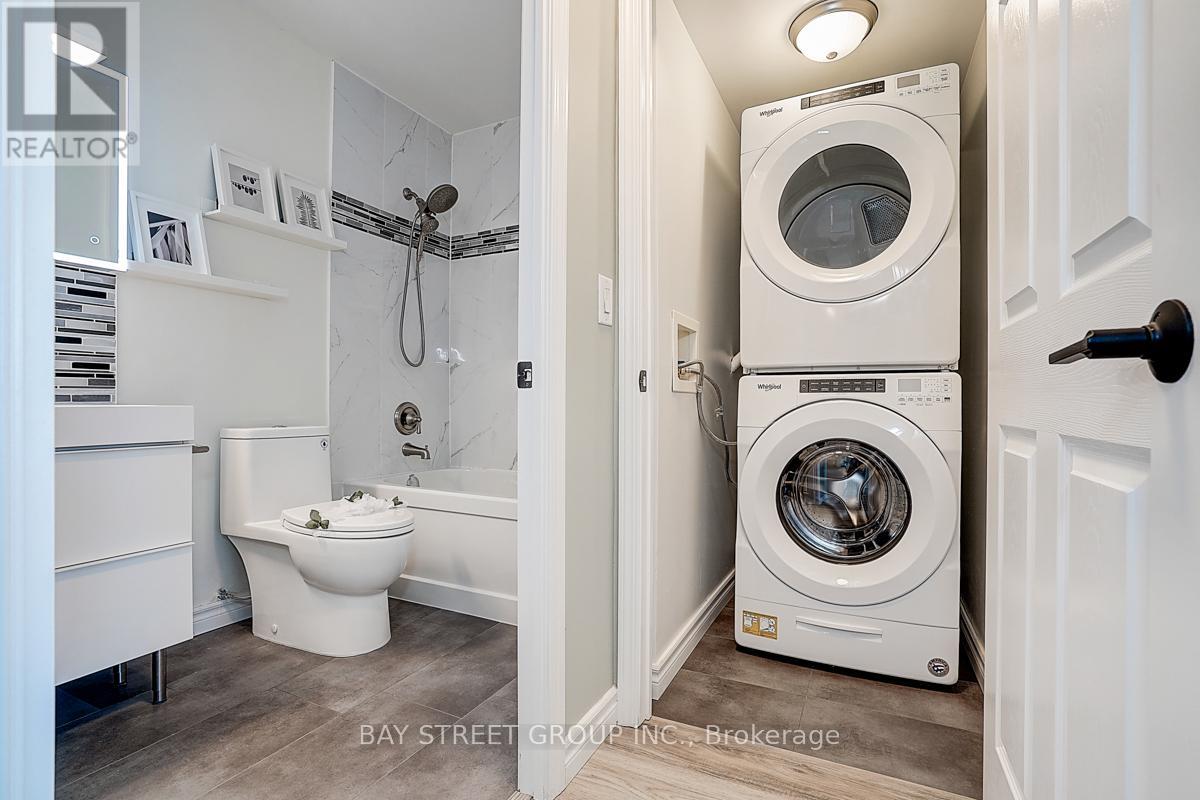 #PH3 5500 YONGE STREET - 18
