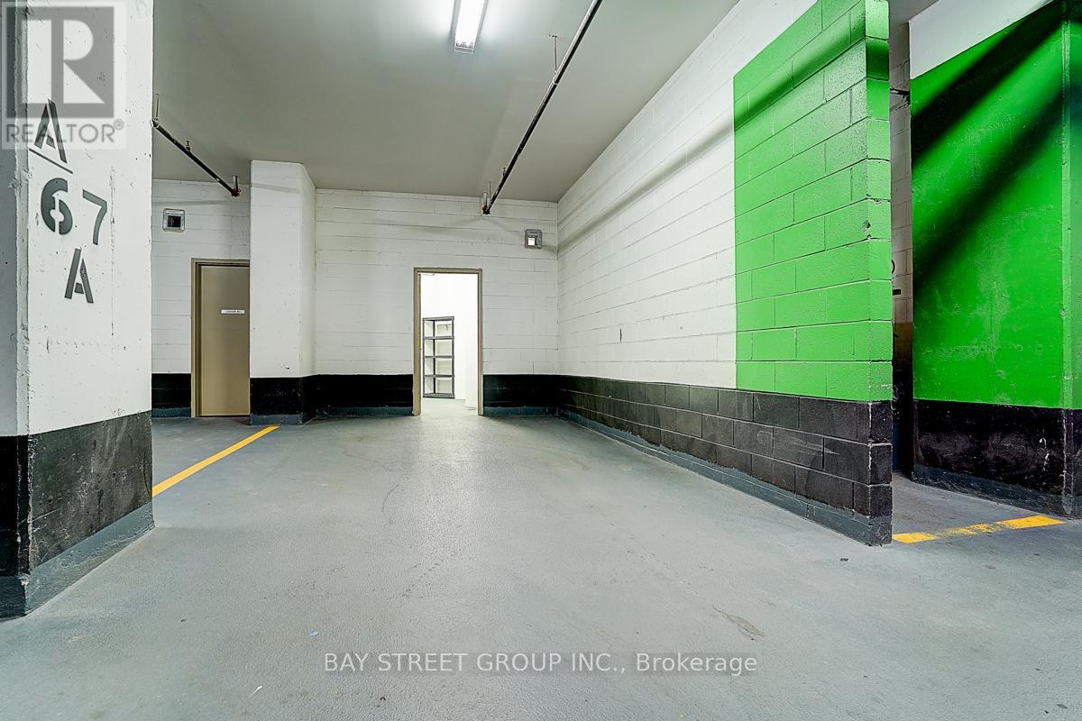 #PH3 5500 YONGE STREET - 31