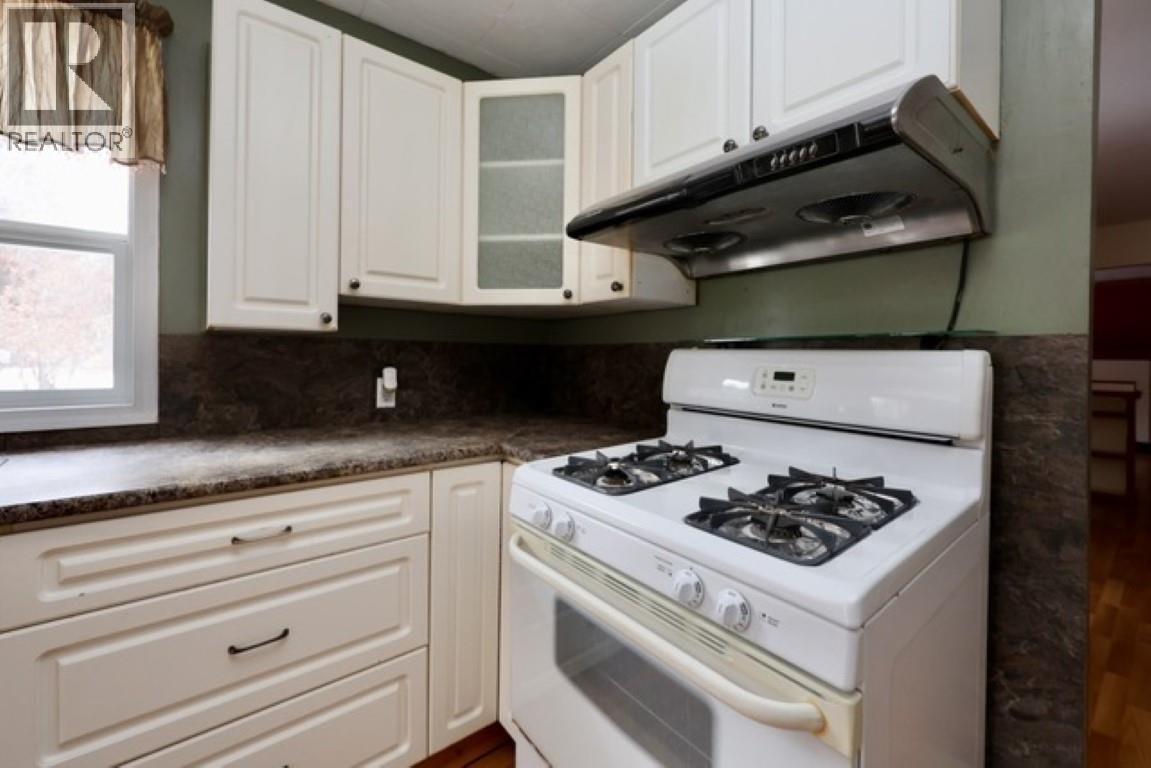 903 RYTER ROAD W - 12