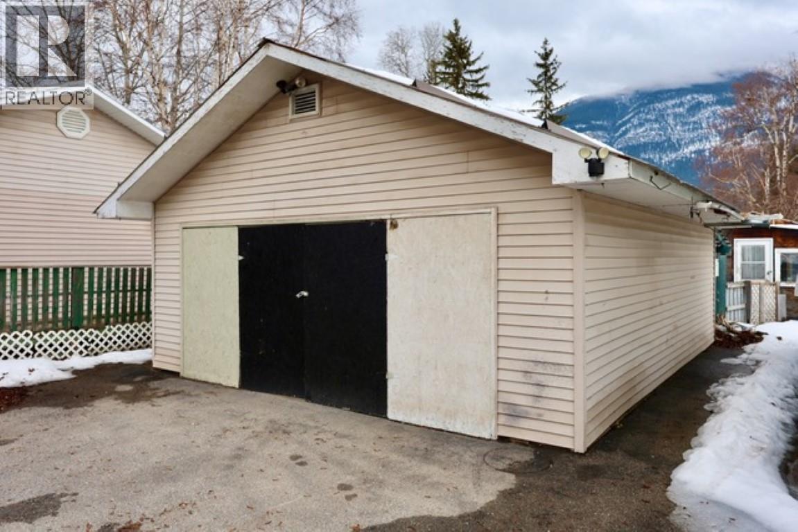 903 Ryter Road W - 4