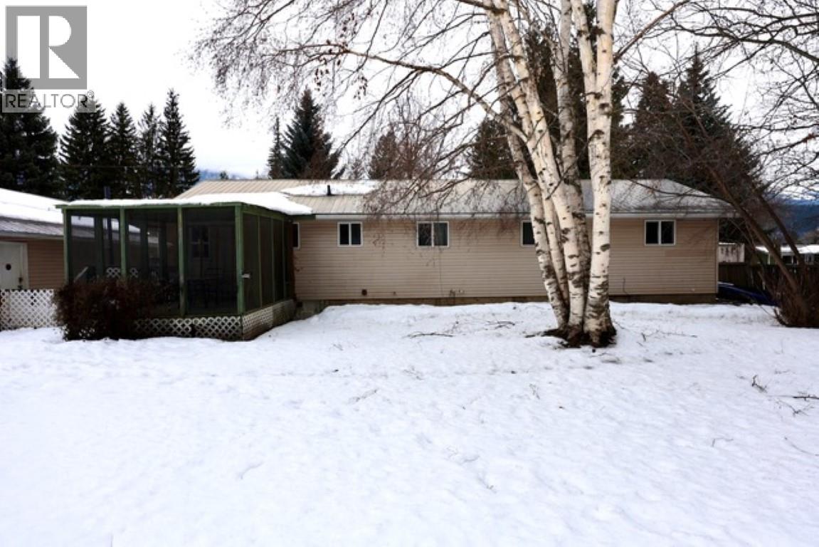 903 Ryter Road W - 2