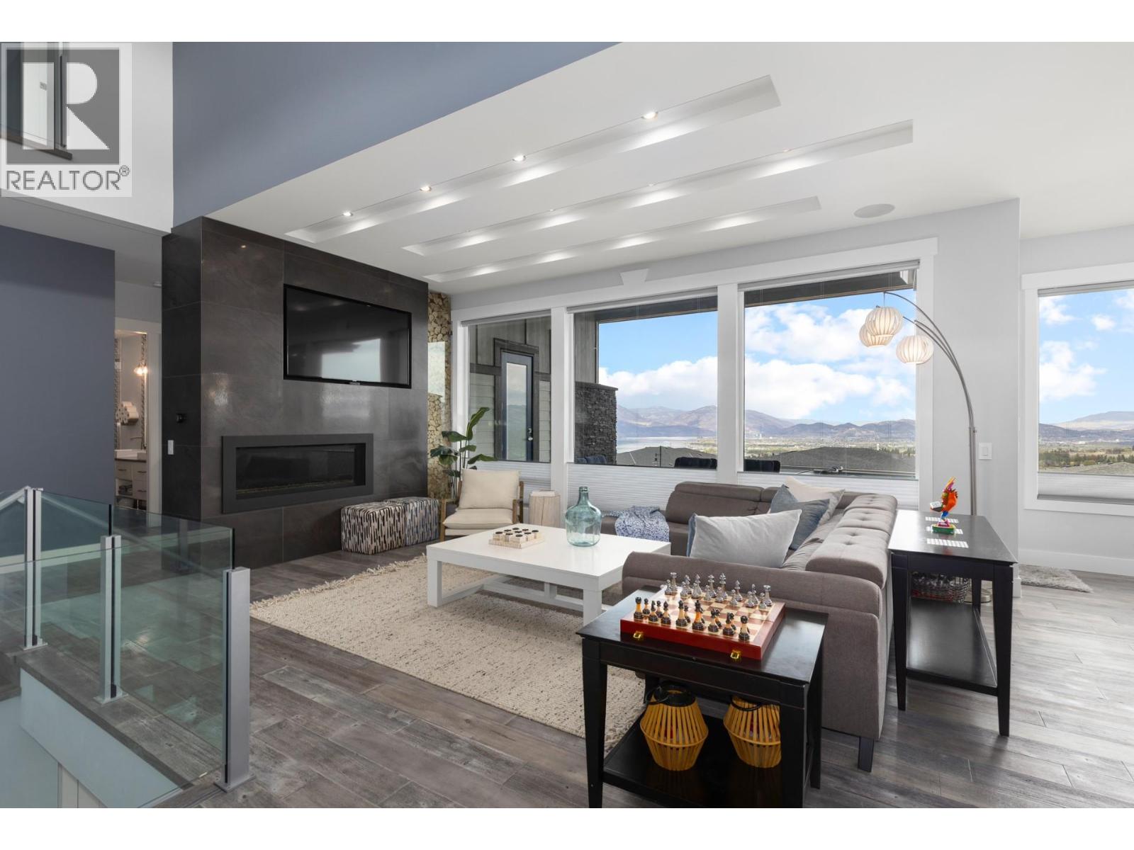  1088 Clarance Avenue, Kelowna