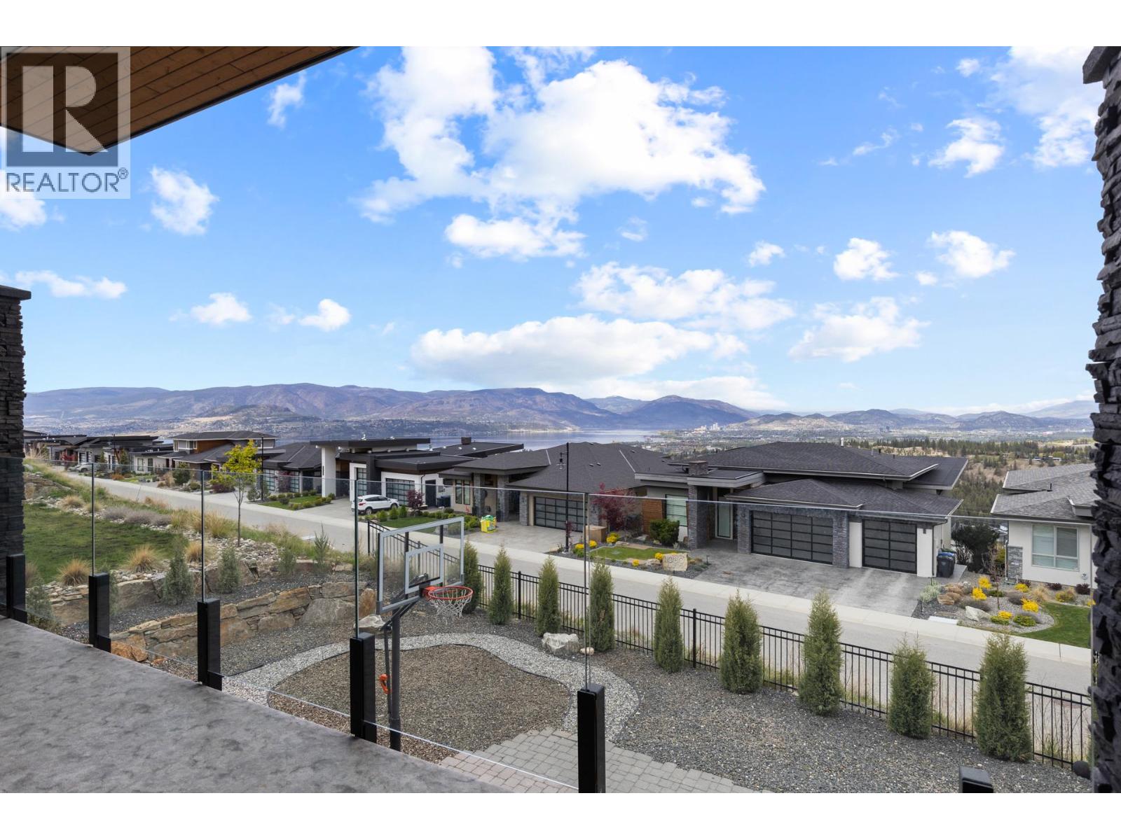  1088 Clarance Avenue, Kelowna