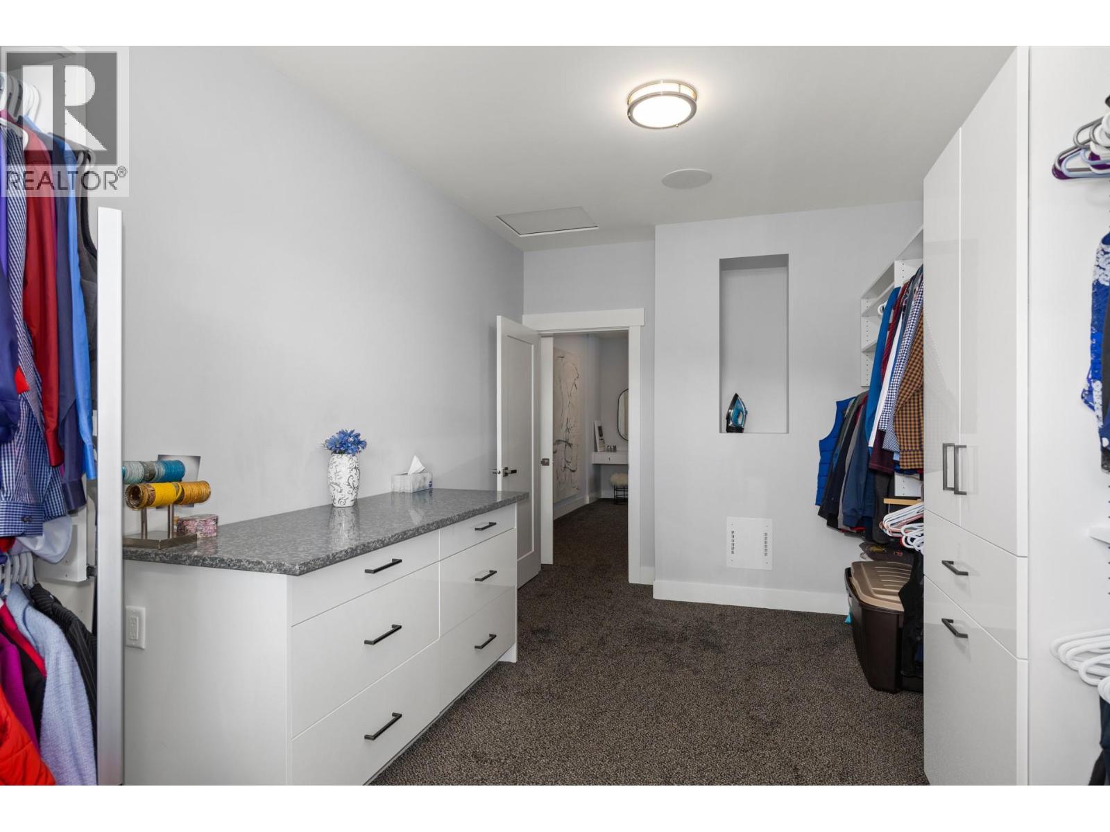  1088 Clarance Avenue, Kelowna