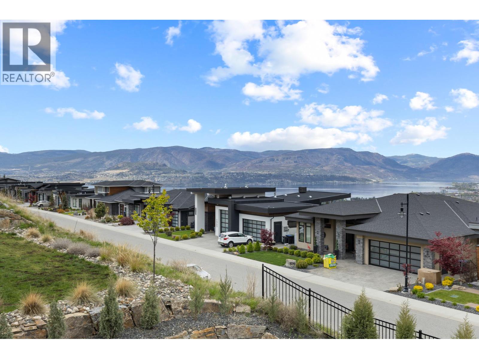 1088 Clarance Avenue - 31