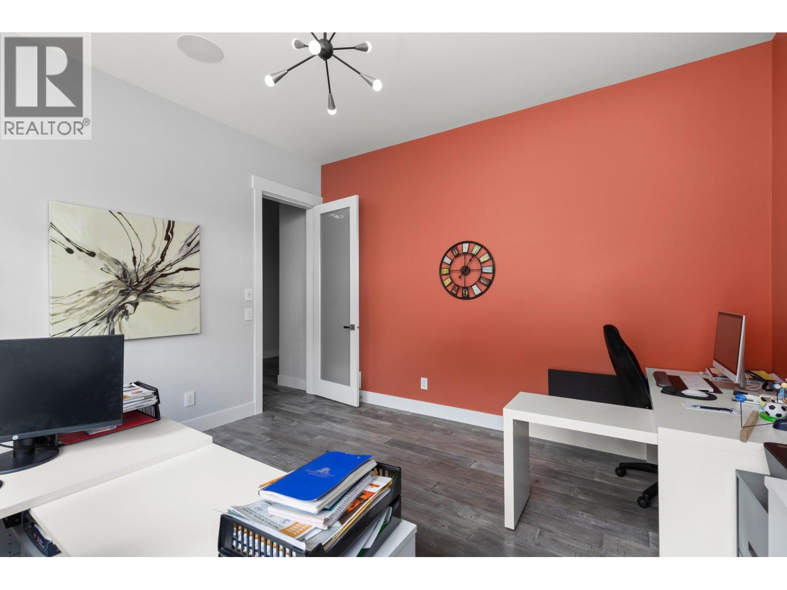  1088 Clarance Avenue, Kelowna