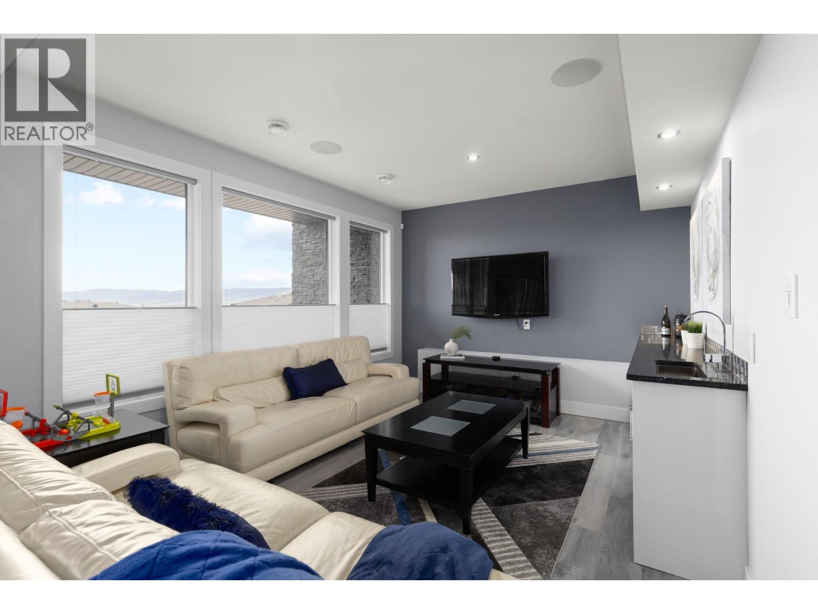  1088 Clarance Avenue, Kelowna