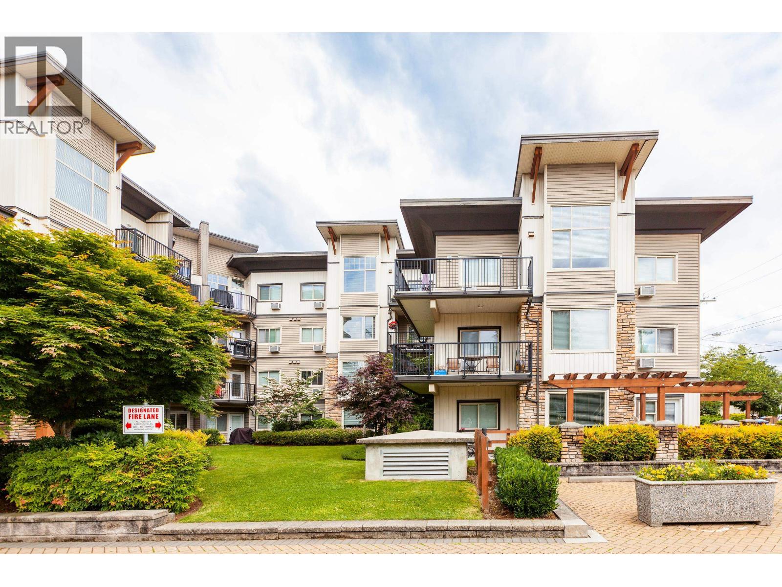 109 11935 BURNETT STREET, Maple Ridge