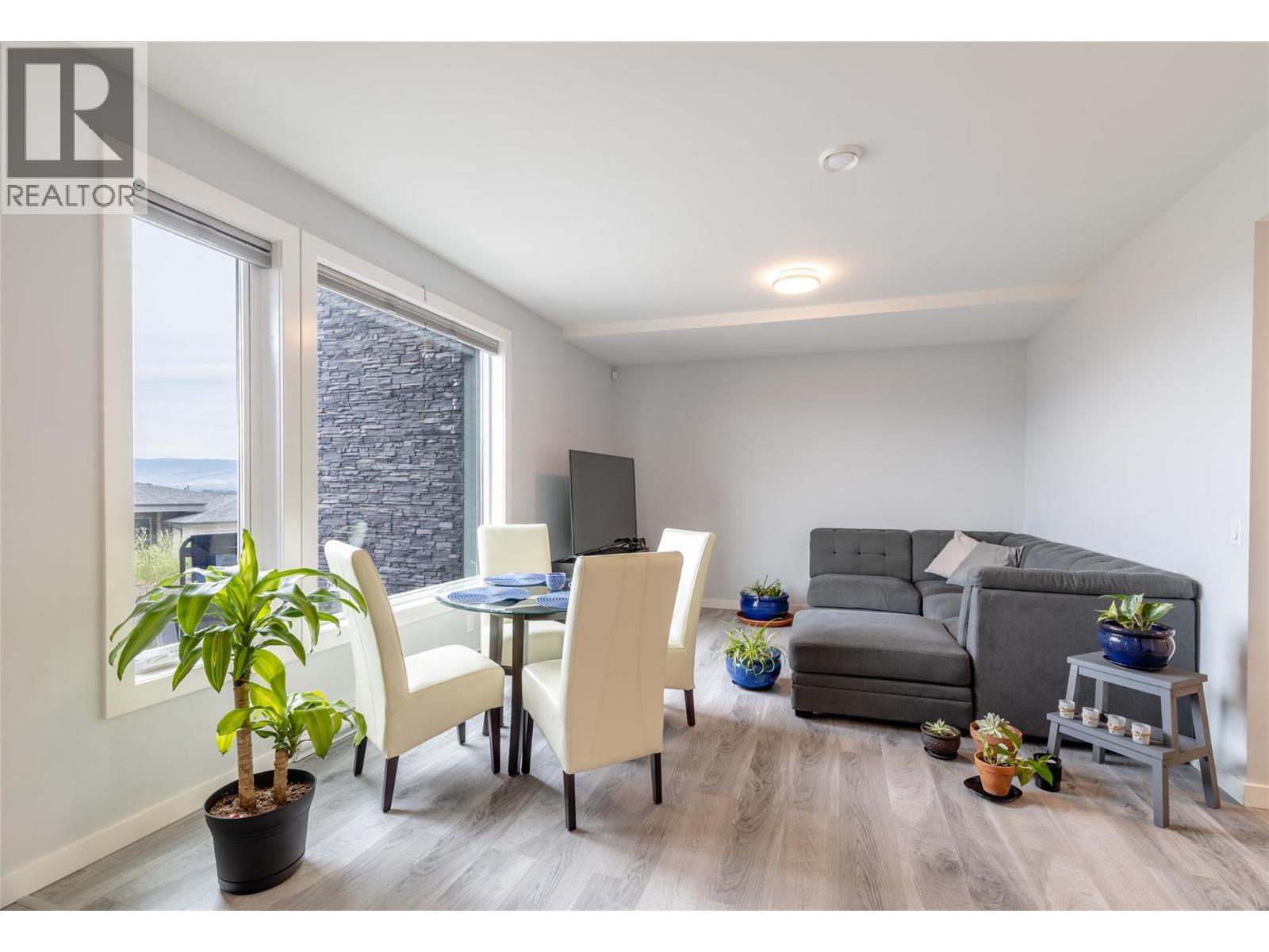  1088 Clarance Avenue, Kelowna