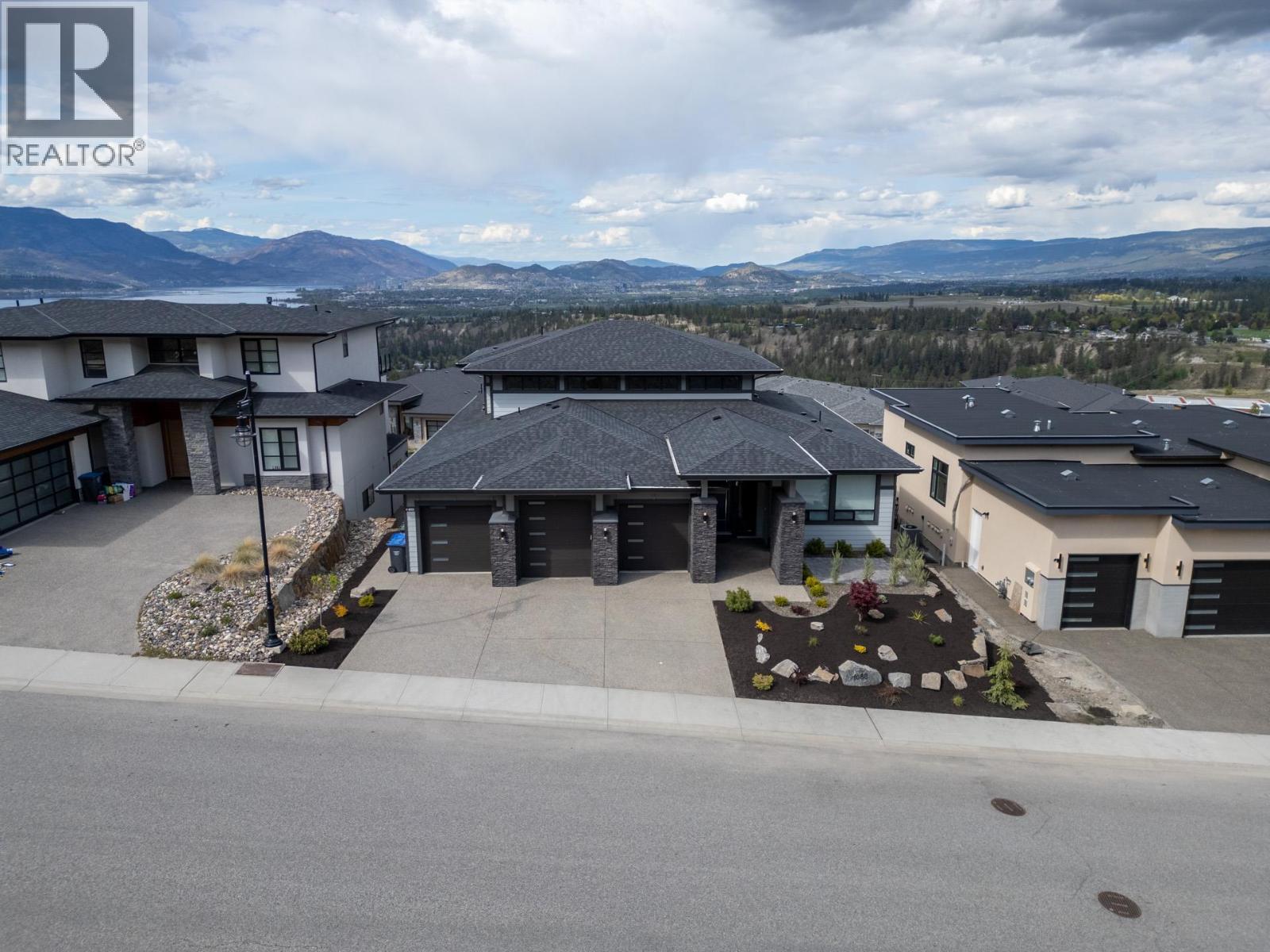  1088 Clarance Avenue, Kelowna