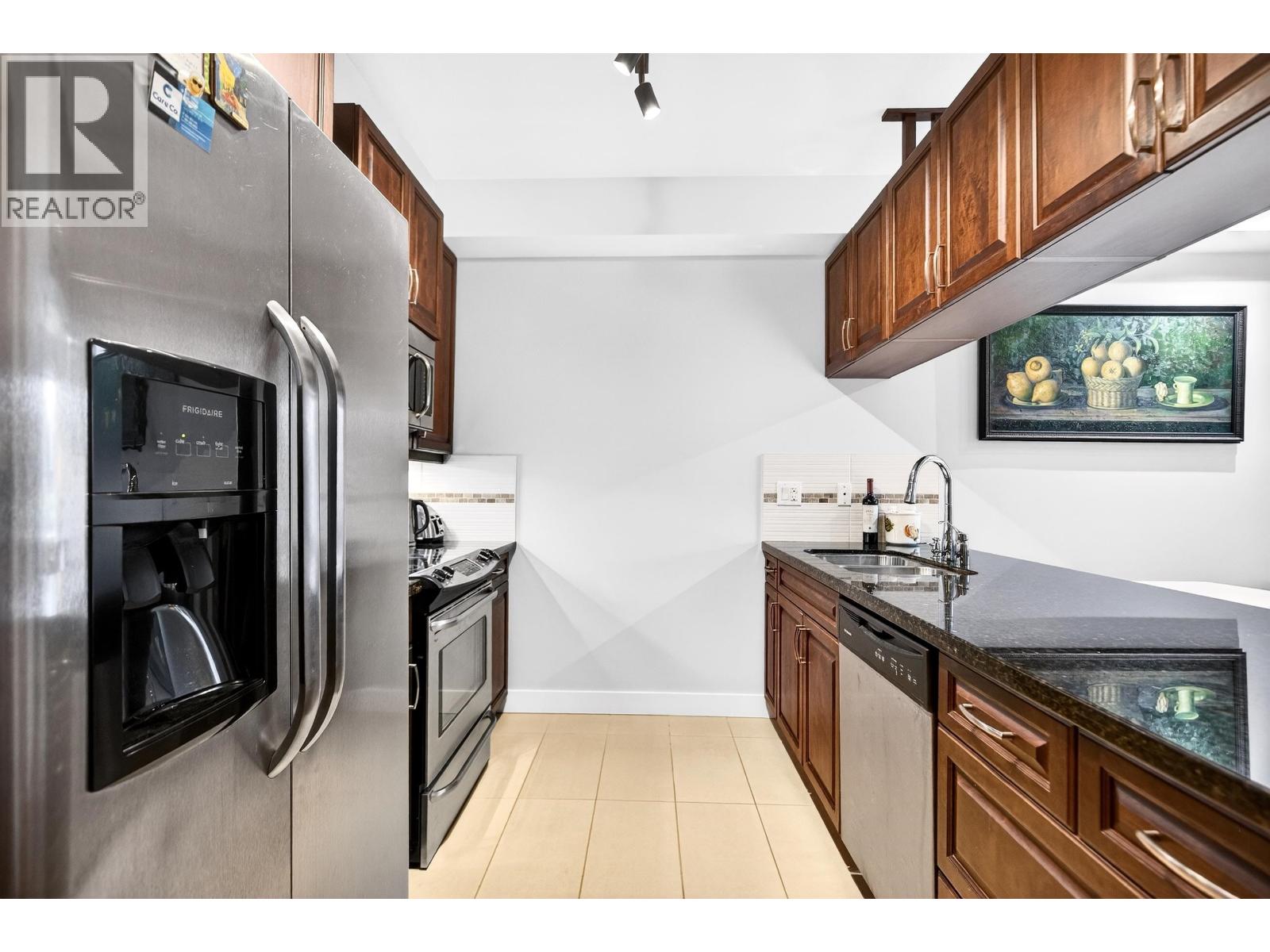 109 11935 BURNETT STREET, Maple Ridge