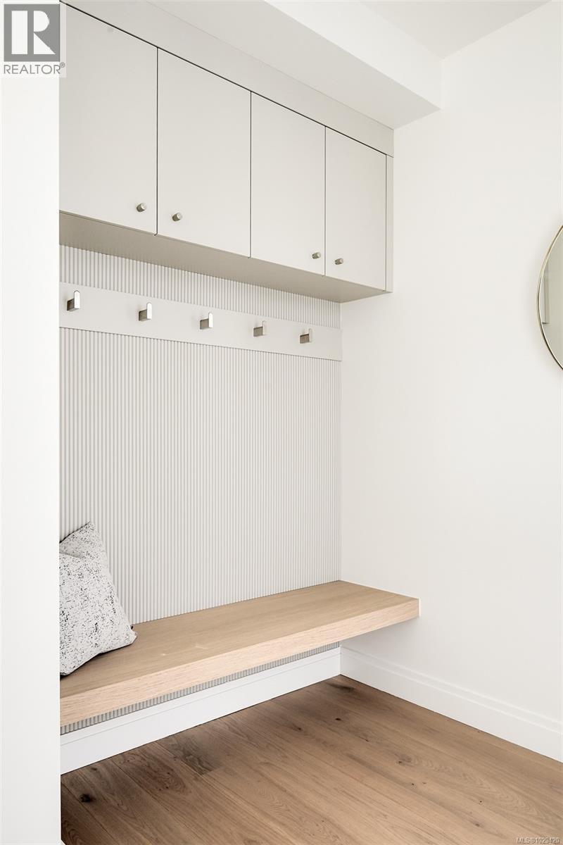 #1 5032 WESLEY RD - Image 2