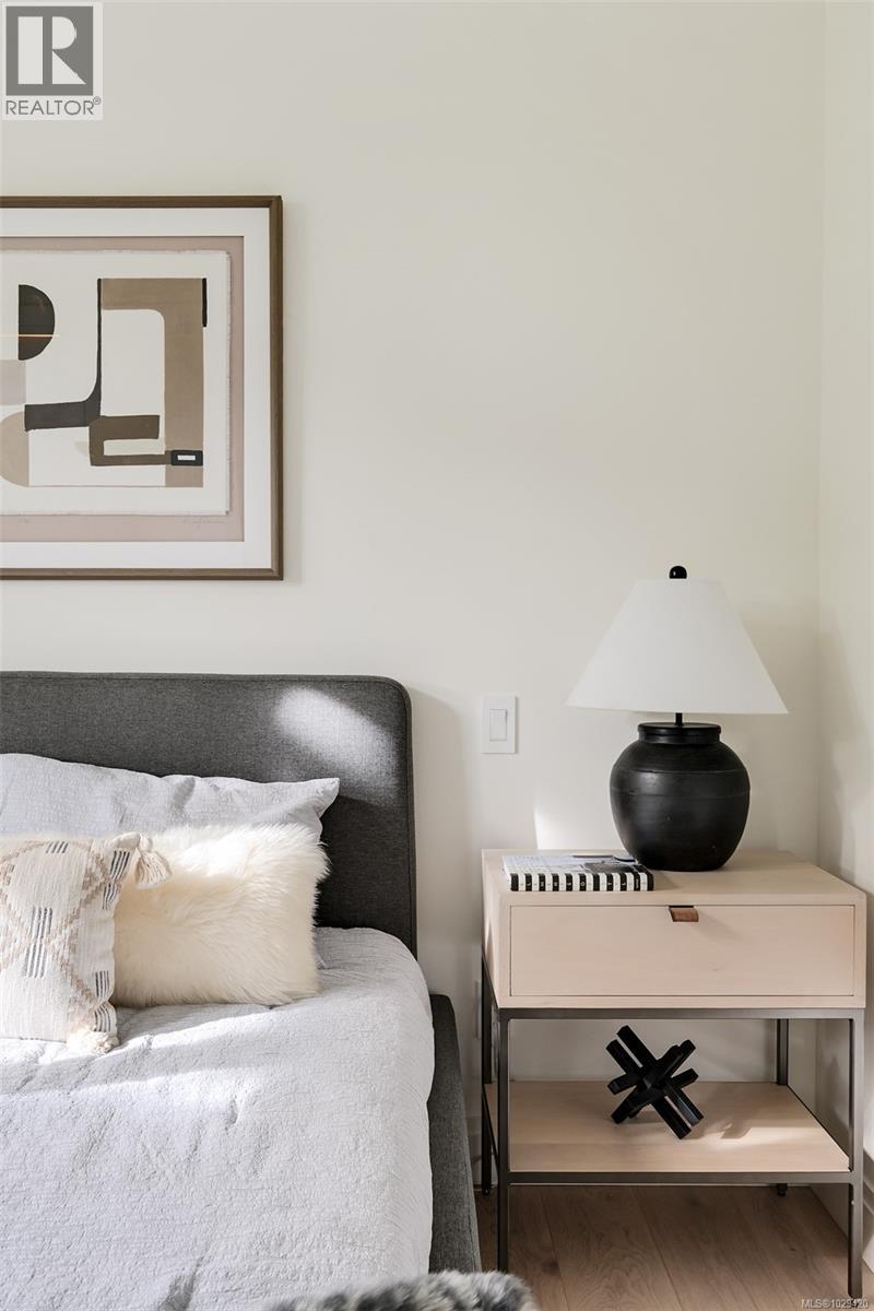 #1 5032 WESLEY RD - 34