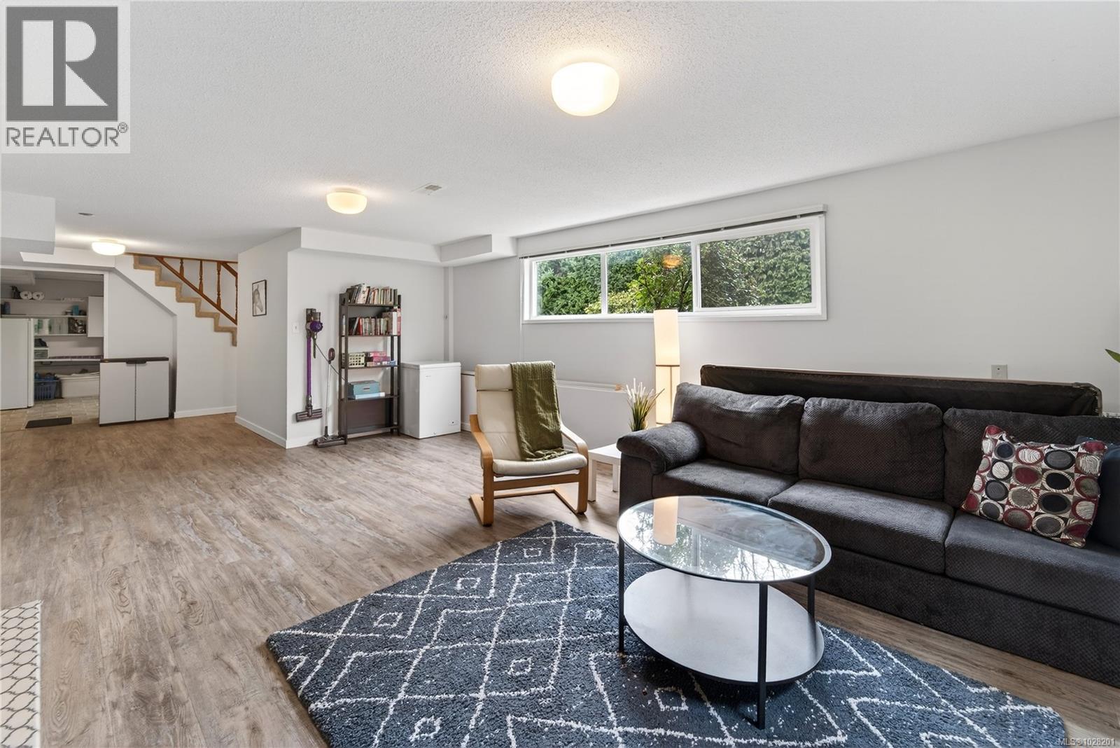  1268 Garkil Road, Saanich