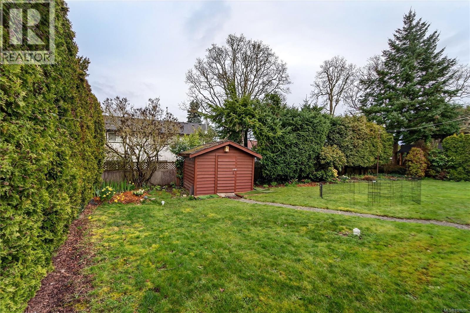  1268 Garkil Road, Saanich