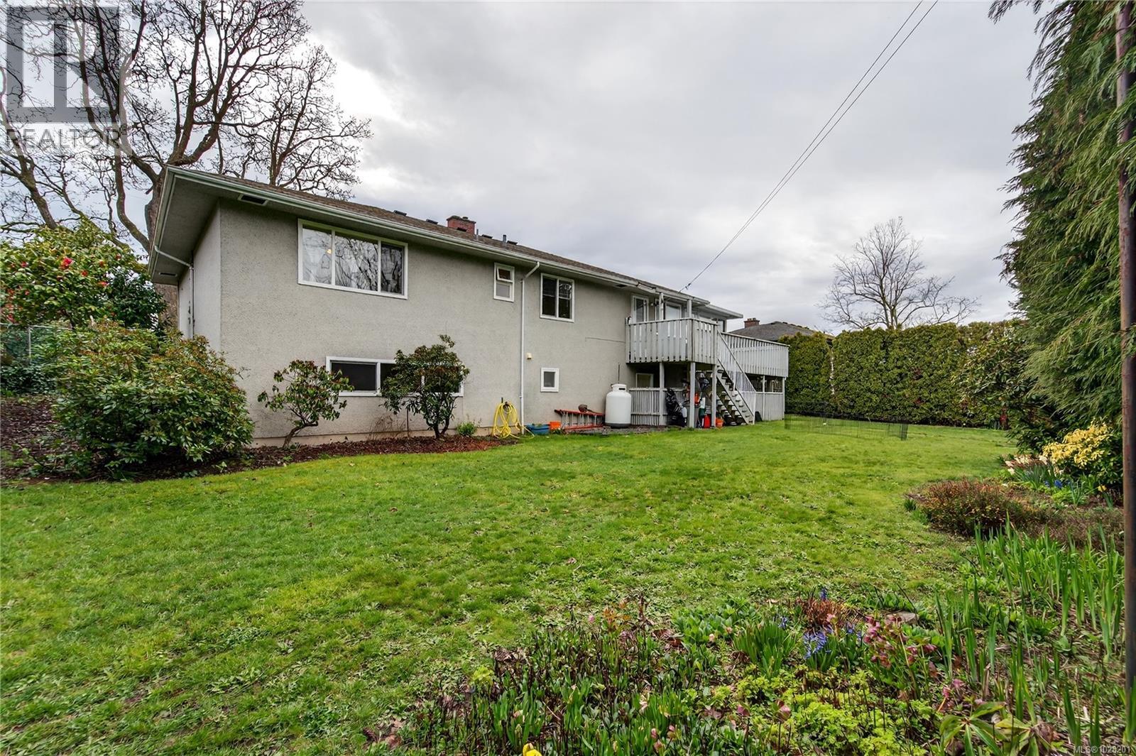  1268 Garkil Road, Saanich