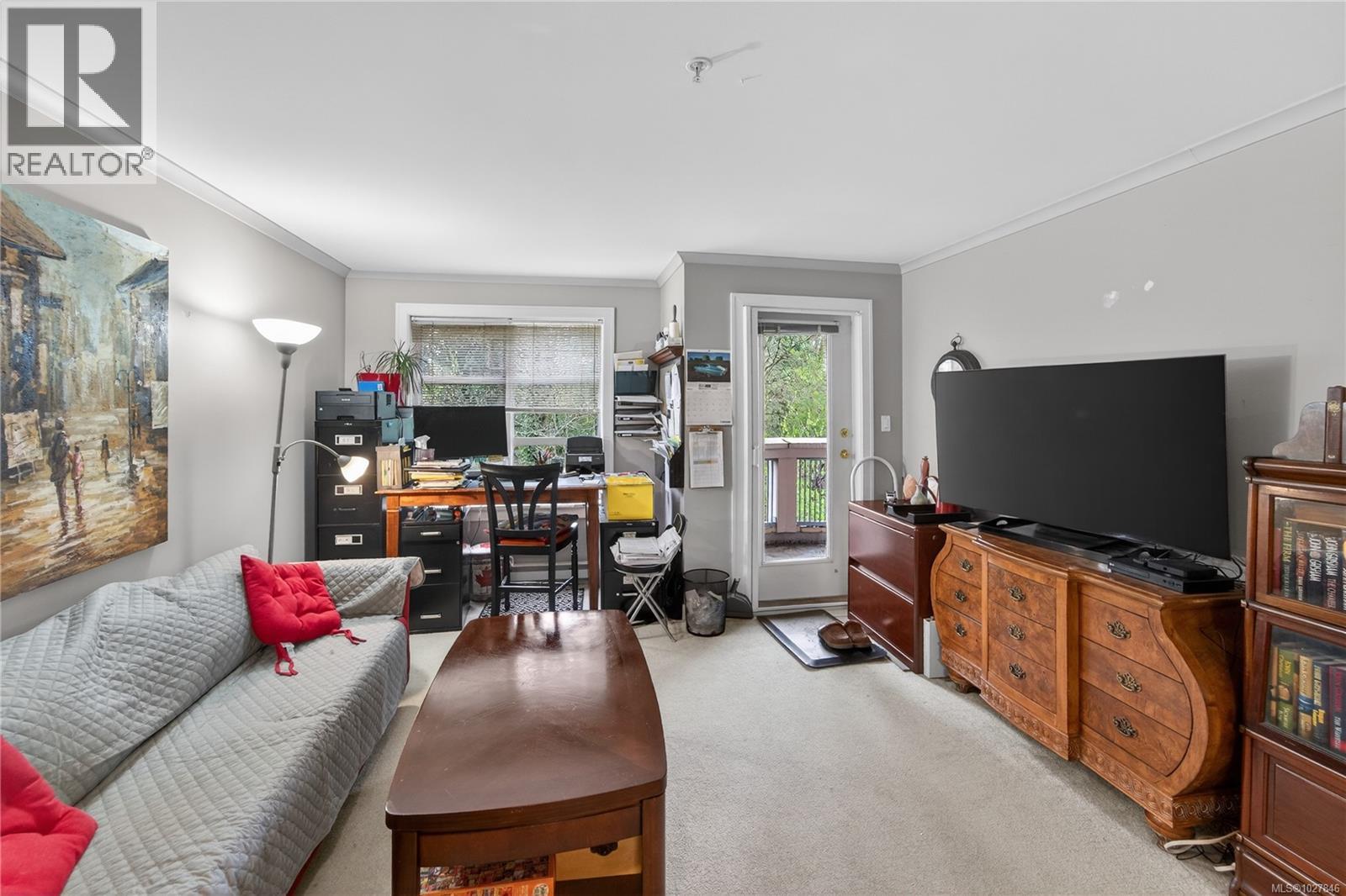 #204 799 BLACKBERRY RD - 11