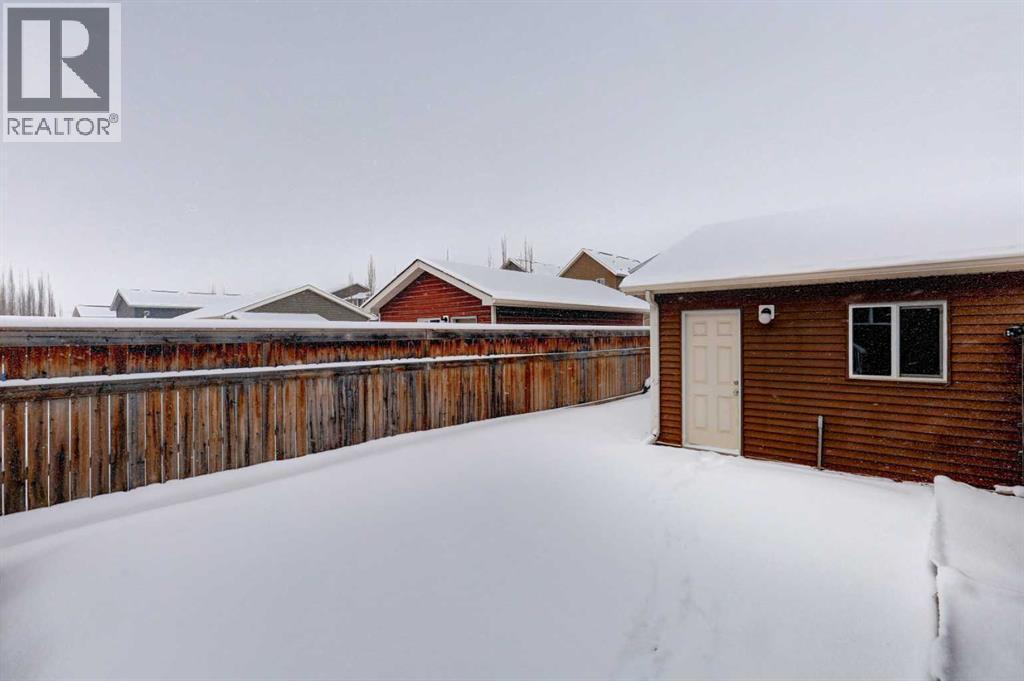 16 Fireside Way, Cochrane