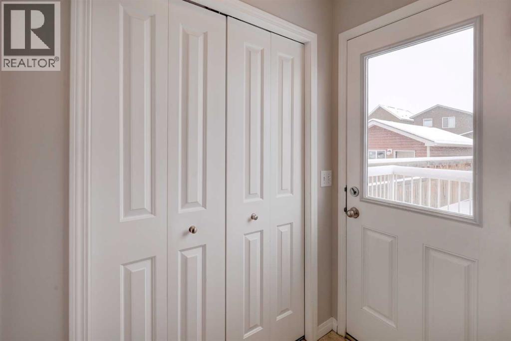 16 Fireside Way, Cochrane