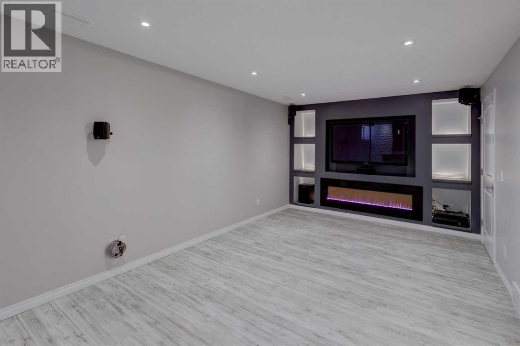 16 Fireside Way, Cochrane