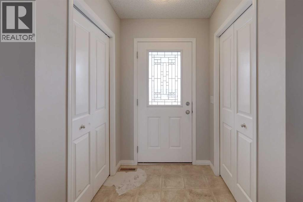 16 Fireside Way, Cochrane