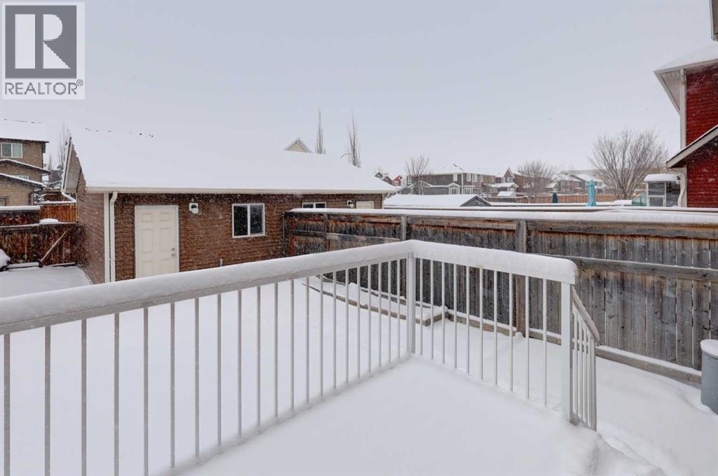 16 Fireside Way, Cochrane