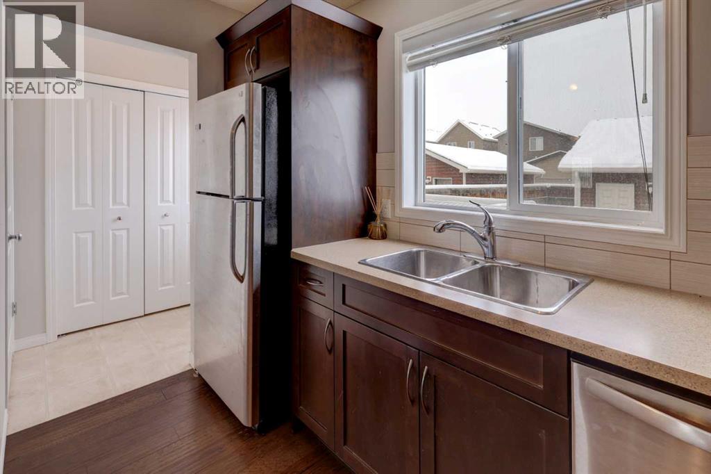 16 Fireside Way, Cochrane