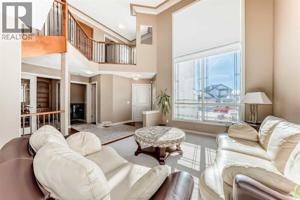 Single Family House for Sale in  Everglade Circle SW Evergreen Calgary 