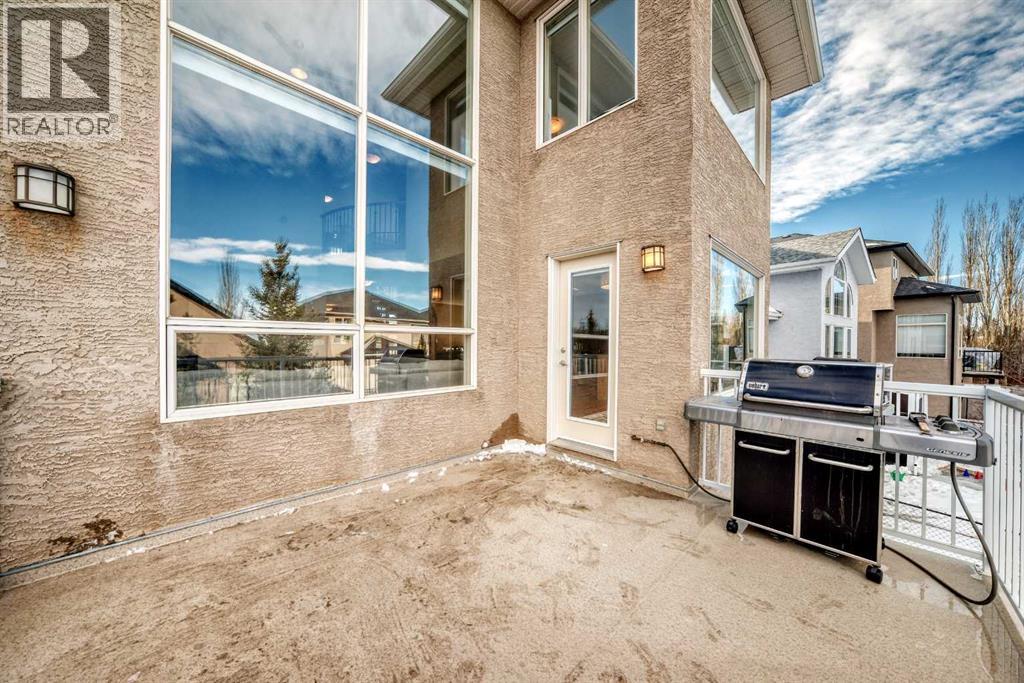 Single Family House for Sale in  Everglade Circle SW Evergreen Calgary 