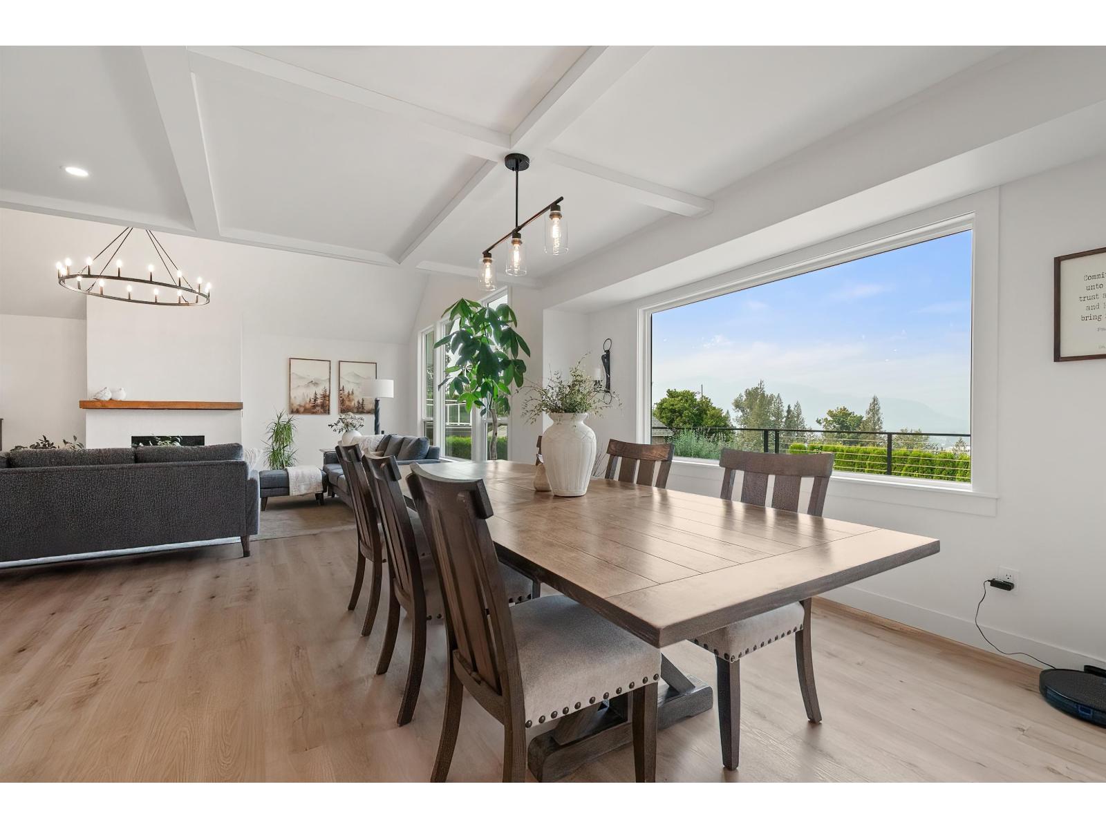 47385 SWALLOW CRESCENT, Little Mountain, Chilliwack