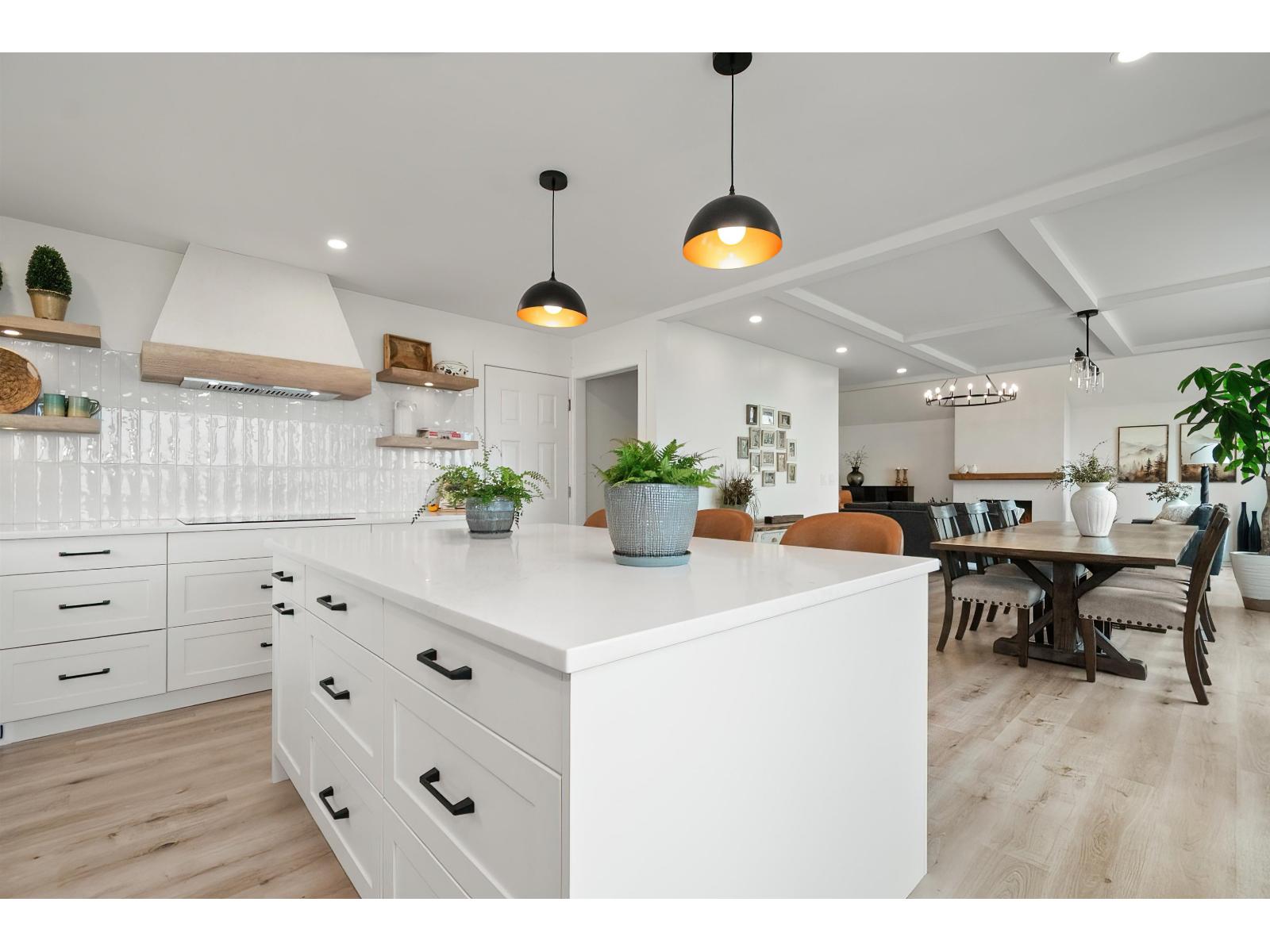 47385 SWALLOW CRESCENT, Little Mountain, Chilliwack