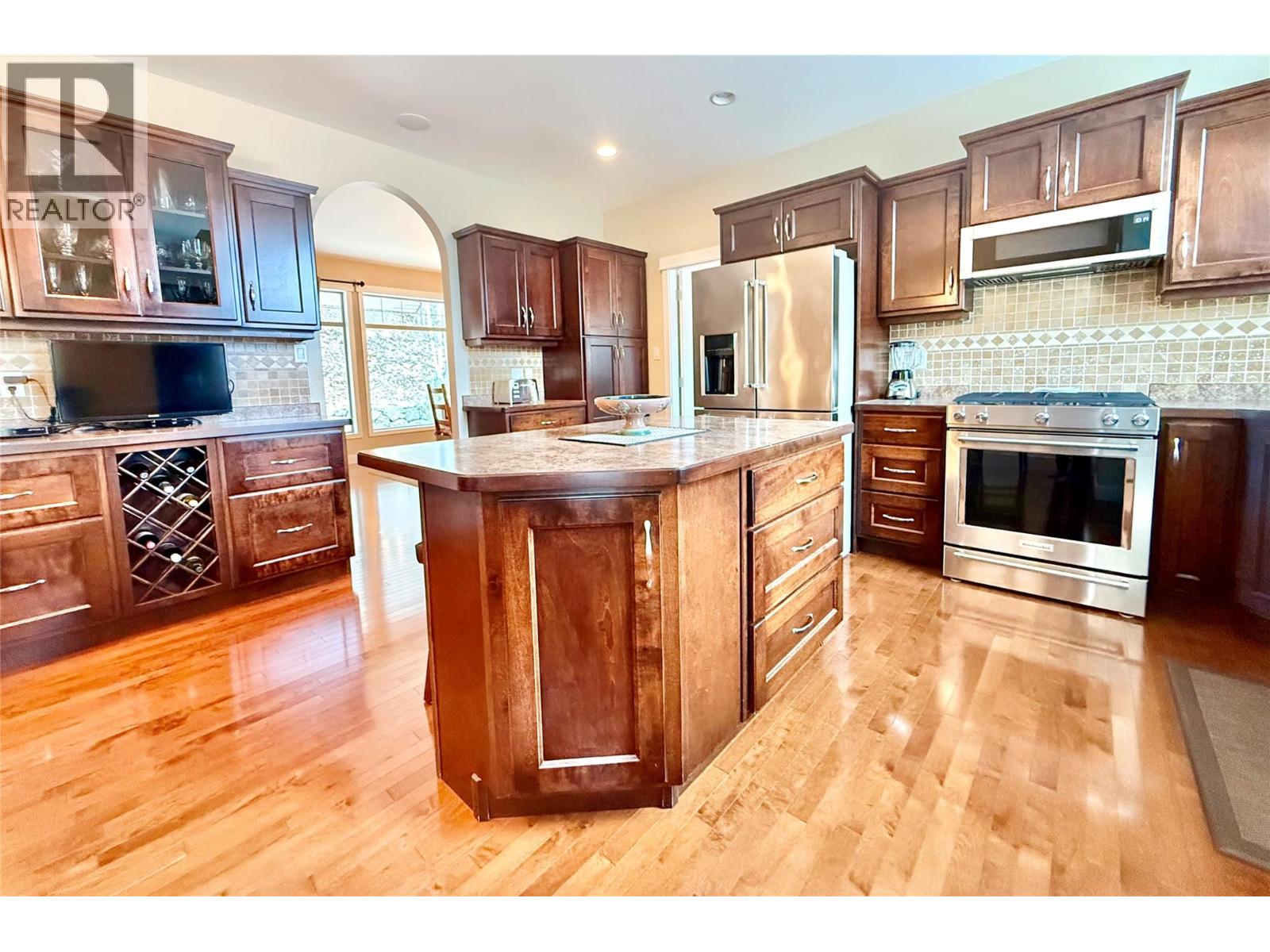 355 PROSPECT DRIVE - 11