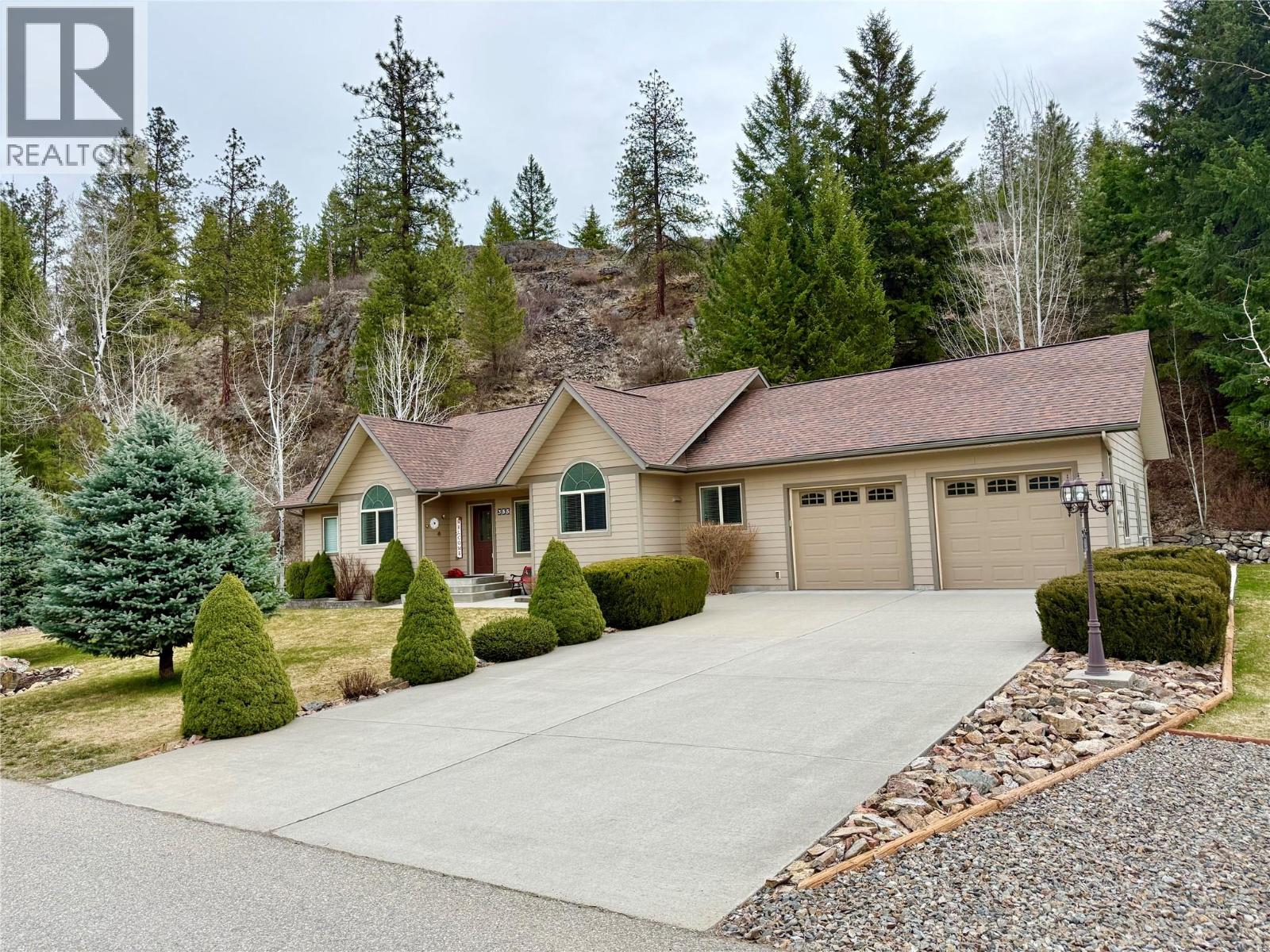 355 PROSPECT DRIVE - 44