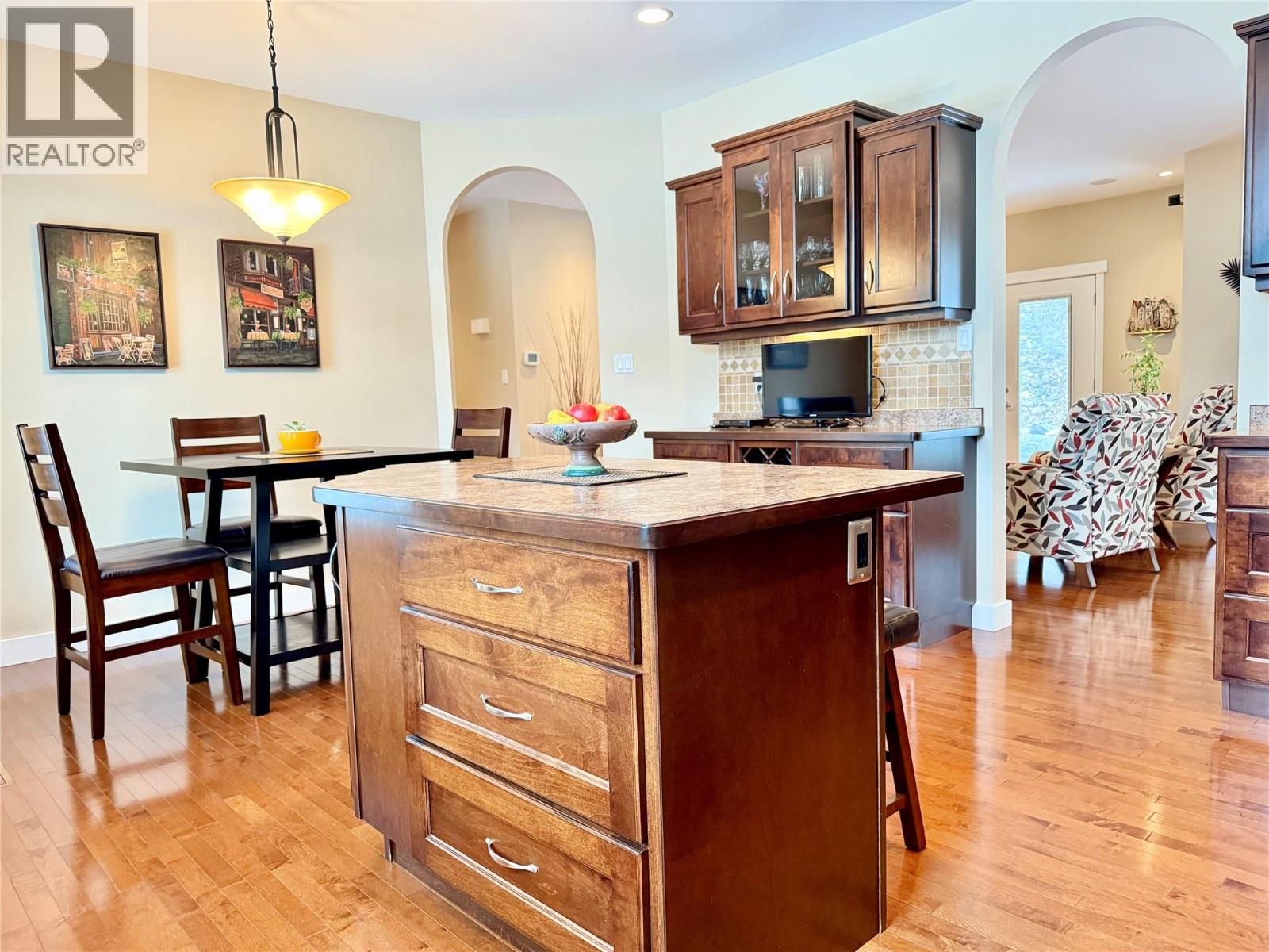 355 PROSPECT DRIVE - 14